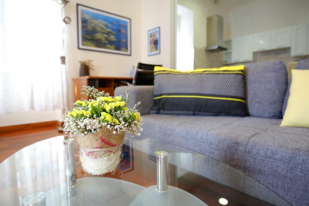 Seafront Beach Apartment - Directly At The Beach Zára Kültér fotó