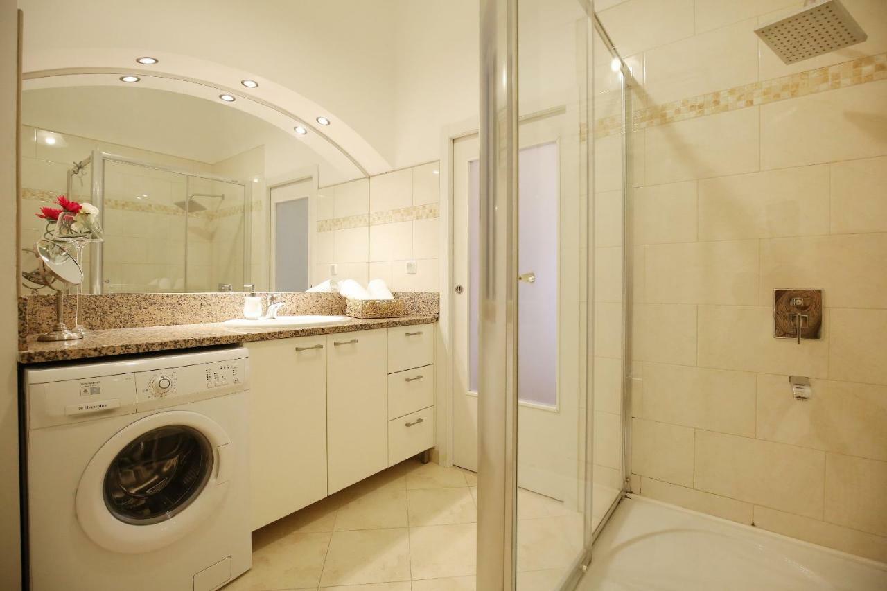 Seafront Beach Apartment - Directly At The Beach Zára Kültér fotó